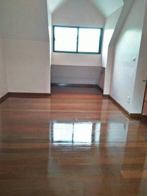 ให้เช่าทาวน์โฮม-3-ชั้น-ใกล้บิ๊กซีลาดพร้าว-พร้อมเฟอร์นิเจอร์และเครื่องใช้ไฟฟ้าบางส่วน