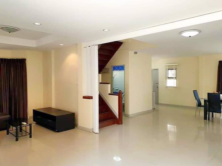 tk89-ให้เช่าบ้านเดี่ยว-2ชั้น-หมู่บ้านชวนชื่น-แคราย-ซอยเลี่ยงเมืองนนทบุรี-15-ใกล้ตลาดนัดนกฮูก