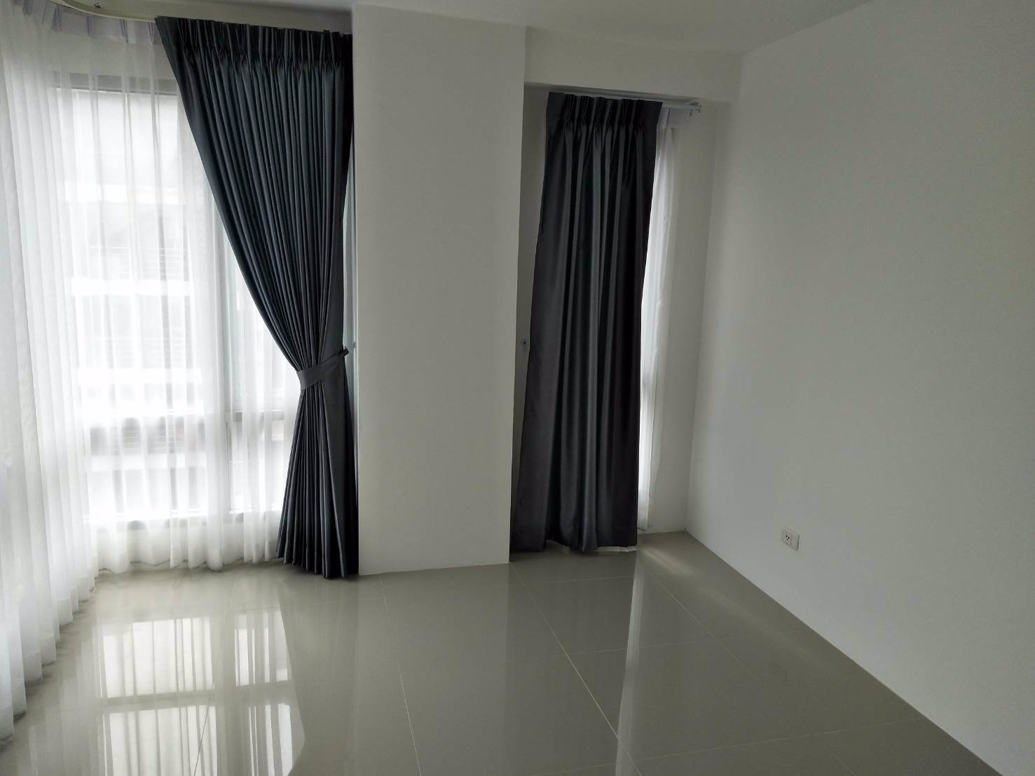 tk41-ขายคอนโด-2-ห้องนอน-ซอยรัชดา13-condo-chateau-in-town-วิวสระว่ายน้ำ-ใกล้-mrtห้วยขวาง