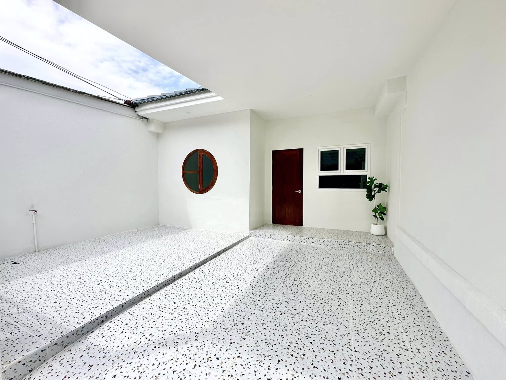 ขายด่วน-บ้านรีโนเวทใหม่-ราคาไม่ถึงล้าน-หมู่บ้าน-พฤกษา1-คลอง8