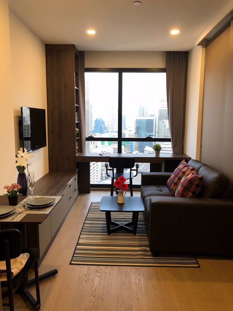 ให้เช่าคอนโดทำเลทอง-ashton-chula-silom-for-rent-