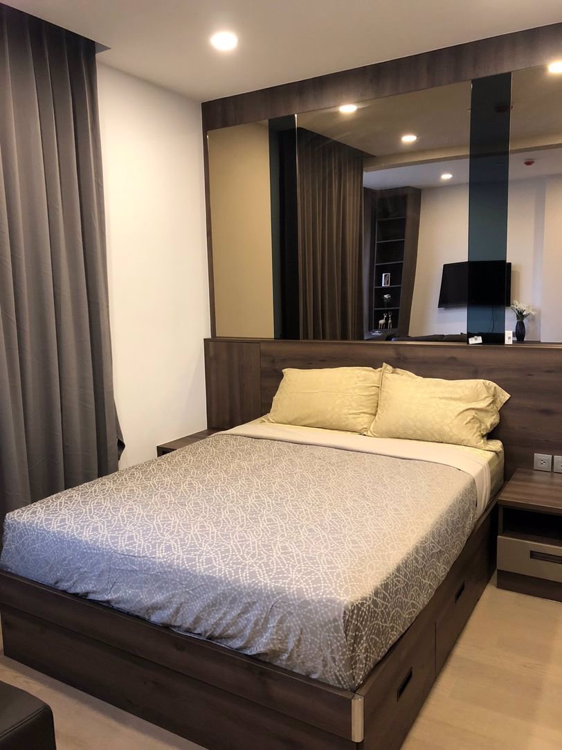 ให้เช่าคอนโดทำเลทอง-ashton-chula-silom-for-rent-