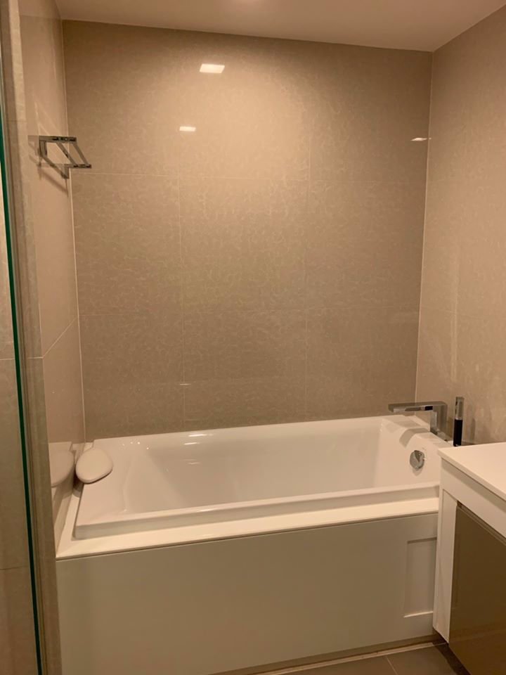 ให้เช่าคอนโดทำเลดี-ลีฟ-แอท-โฟตี้ไนน์-liv49-for-rent-level-7-size-95-sqm