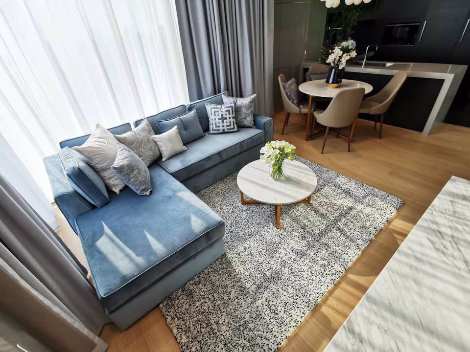 ให้เช่าคอนโดทำเลดี-28-ชิดลม-28-chidlom-for-rent-level-35-size-80-sqm