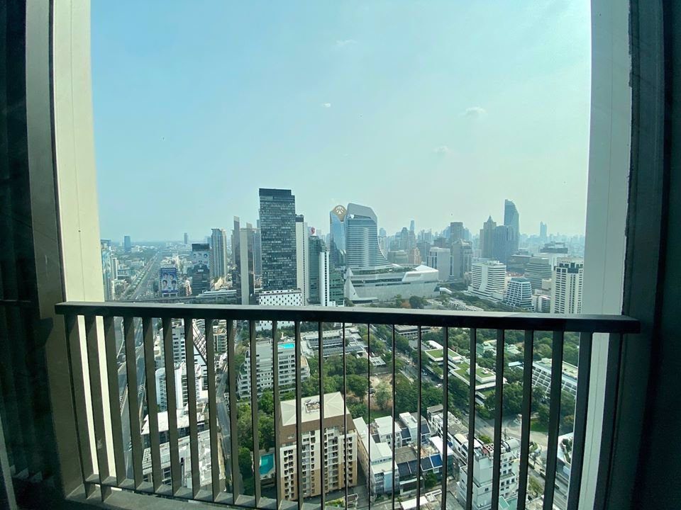 ให้เช่าคอนโดทำเลดี-ไลฟ์-วัน-วายเลส-life-one-wireless-ploenchit-for-rent-level-40-size-63-sqm