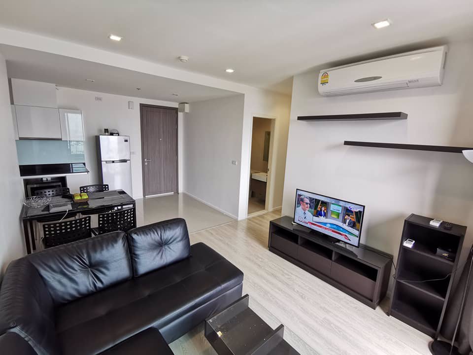 ให้เช่าคอนโดทำเลดี-ควีนคอนโด-รัชดา-17-quinn-condo-ratchada-17-for-rent-level-31-size-68-sqm