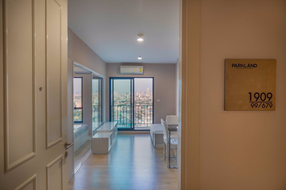 ขายคอนโดทำเลดี-พาร์คแลนด์-เพชรเกษม-ท่าพระ-ชั้น-​19-ขนาดห้อง-32-ตรม-1-ห้องนอน-1-ห้องน้ำ