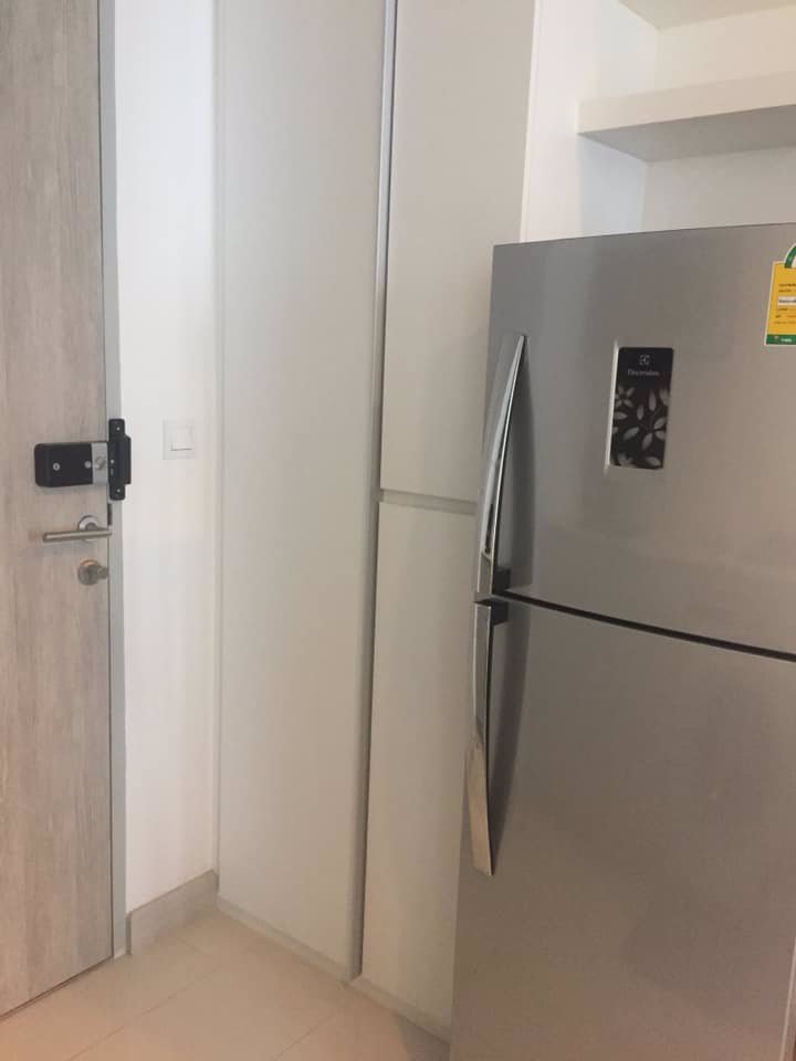 ให้เช่าคอนโดทำเลดี-ไอดีโอ-โมบิ-พระราม-9-ideo-mobi-rama-9-for-rent-level-19-size-32-sqm