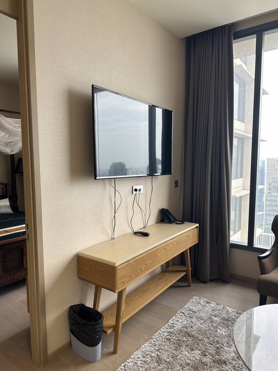 ให้เช่าคอนโด-สิงห์เอสเตท-ชั้น36-ขนาด45-ตรม-วิวถนนอโศก