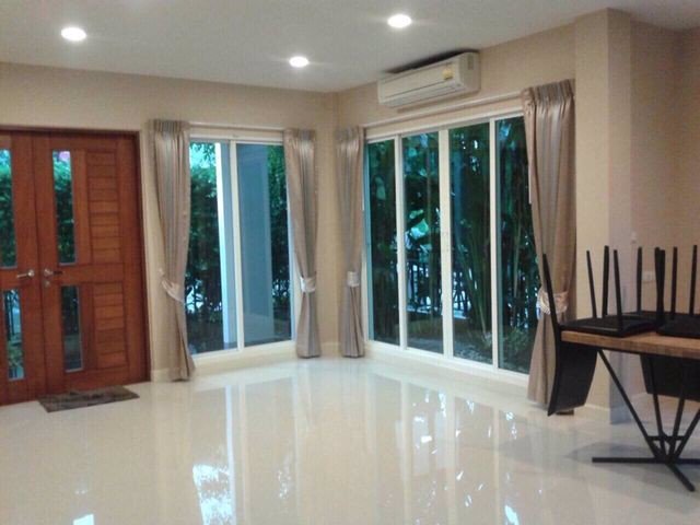 ขายด่วน-บ้านเดี่ยว-2-ชั้น-บางกอกบลูเลอวาร์ด-รามอินทรา-ราคาเพียง-139-ล้านบาท