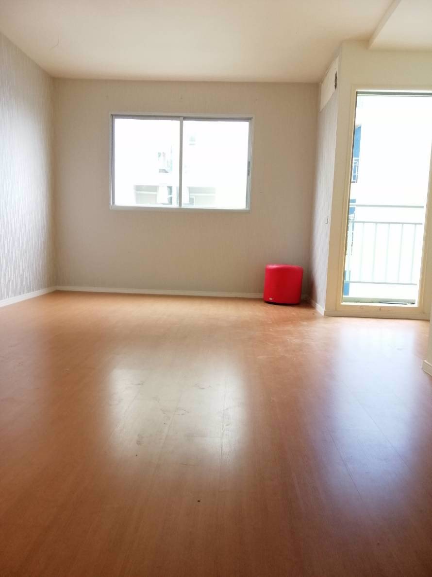 ขายด่วน-คอนโดลุมพินีทาวน์ชิป-รังสิต-คลอง-1-อาคาร-b6-ชั้น-5-ขนาด-2150-ตารางเมตร ราคา-750000-บาท