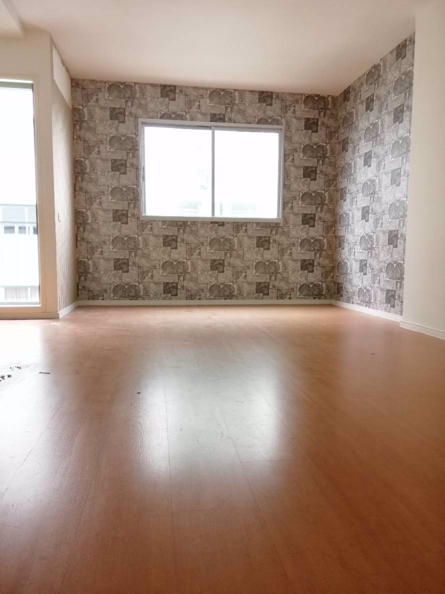 ขายด่วน-คอนโดลุมพินีทาวน์ชิป-รังสิต-คลอง-1-อาคาร-b6-ชั้น-5-ขนาด-2150-ตารางเมตร ราคา-750000-บาท