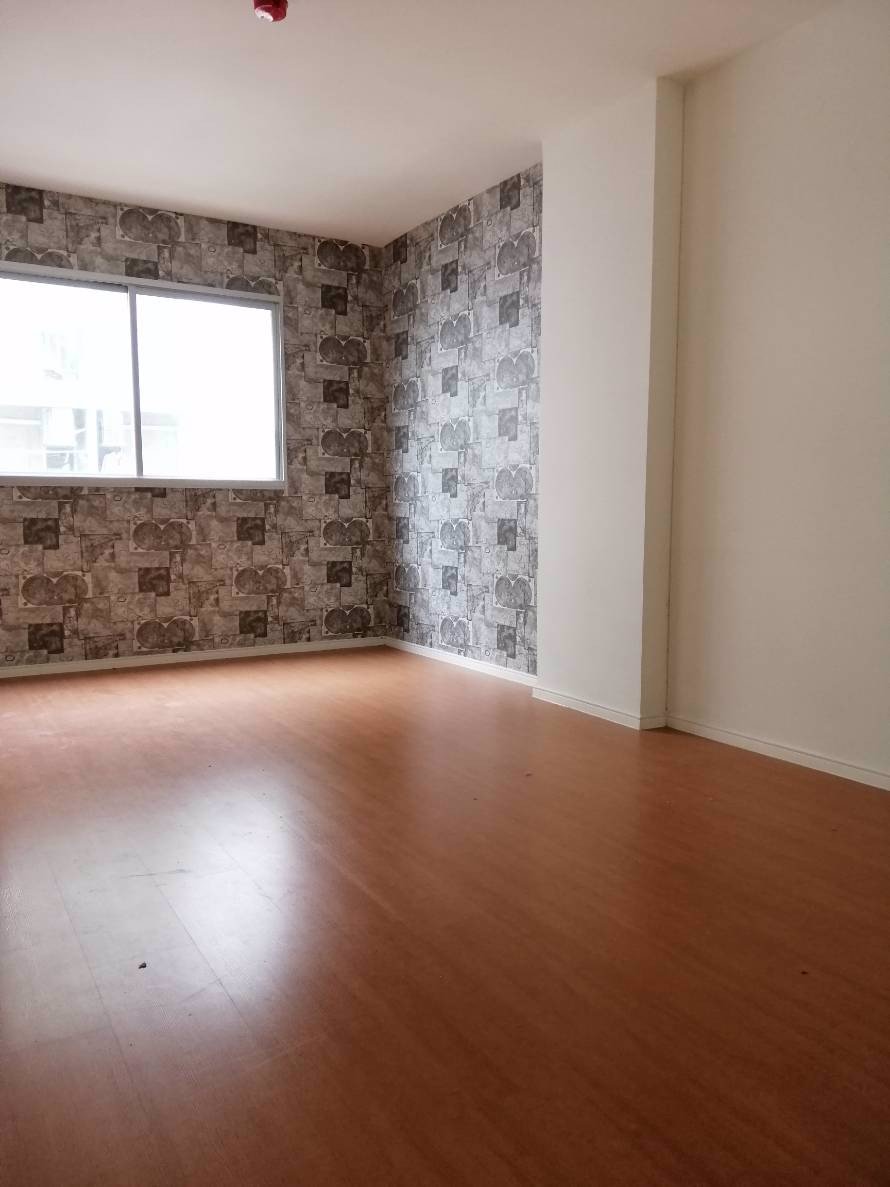 ขายด่วน-คอนโดลุมพินีทาวน์ชิป-รังสิต-คลอง-1-อาคาร-b6-ชั้น-5-ขนาด-2150-ตารางเมตร ราคา-750000-บาท