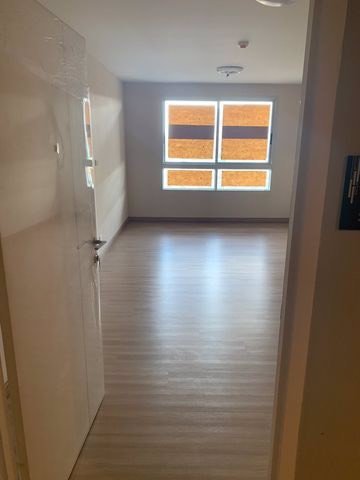 ขายด่วน-พลัมคอนโดพหลโยธิน-89-ขนาด-28-ตารางเมตร-เฟส-2-ตึก-b-ชั้น-8-ราคาขาย-110-ล้านบาท