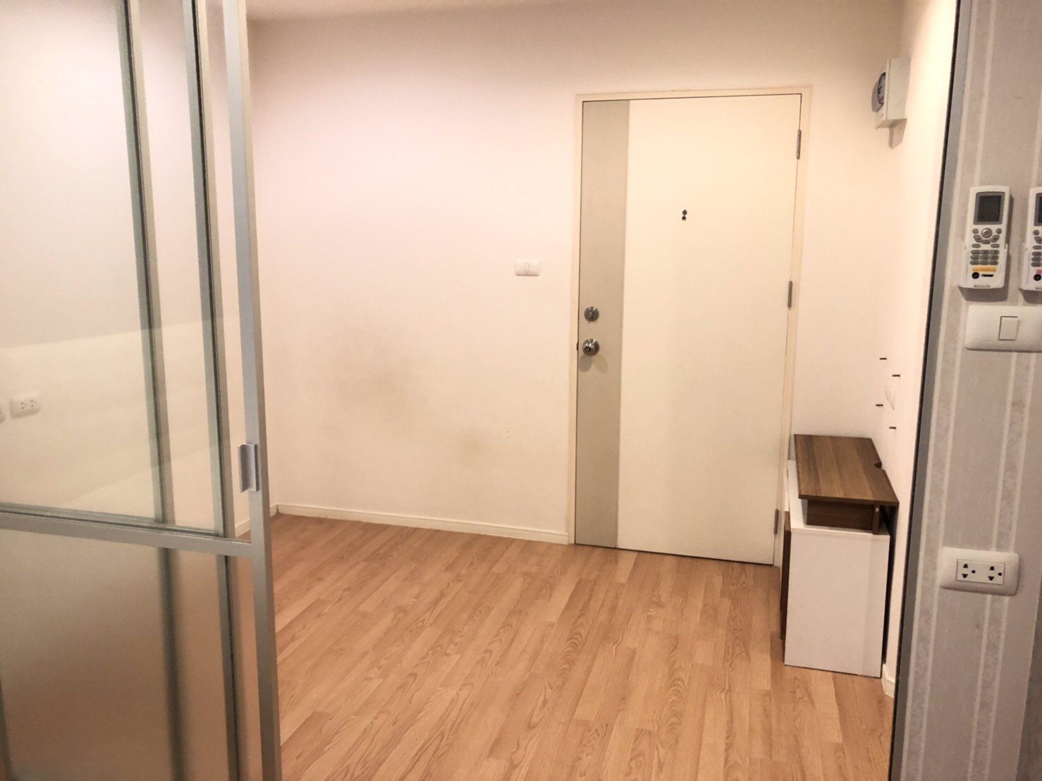 ขายด่วน-คอนโดลุมพินี-วิลล์-อ่อนนุช46-ตึก-c2-ชั้น-4-ขนาดห้อง-23-ตารางเมตร-ราคา-118-ล้านบาท