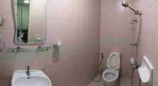 ขายด่วน-ทาวน์เฮาส์-2-ชั้น-หมู่บ้านฟ้าลากูน-คลอง2-เนื้อที่-18-ตารางวา-ราคาเพียง-180-ล้านบาท