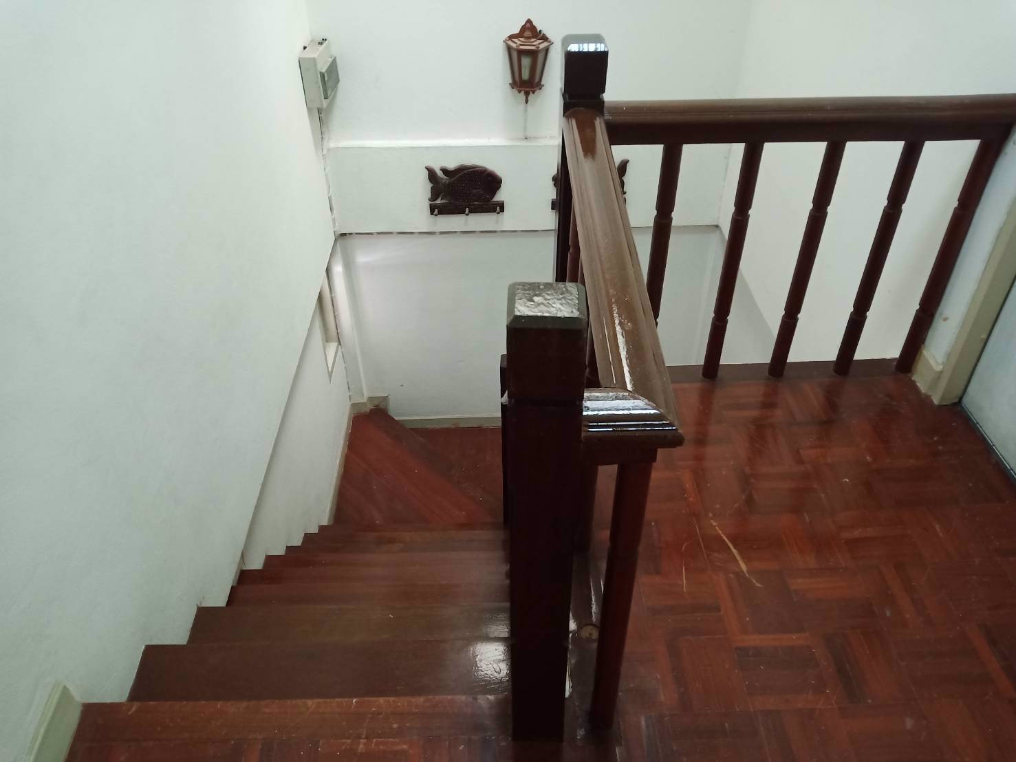 ขายด่วน-ทาวน์เฮาส์-2-ชั้น-หมู่บ้านฟ้าลากูน-คลอง2-เนื้อที่-18-ตารางวา-ราคาเพียง-155-ล้านบาท