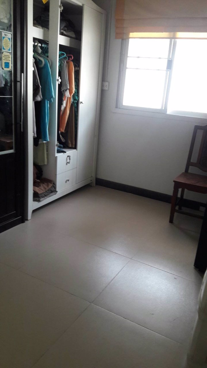 ขายด่วน-ทาวน์เฮาส์-2-ชั้น-หมู่บ้านฟ้าลากูน-คลอง2-เนื้อที่-18-ตารางวา-ราคาเพียง-195-ล้านบาท