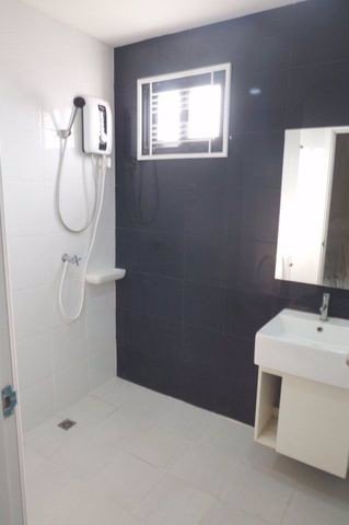 ขายด่วนทาวน์โฮม-2-ชั้นหลังมุม-หมู่บ้านเดอะคอนเนค-31-ถนนเทิดราชัน-ดอนเมือง-ราคาเพียง-359-ล้านบาท