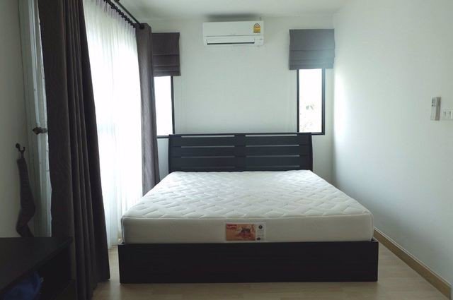 ขายด่วนทาวน์โฮม-2-ชั้นหลังมุม-หมู่บ้านเดอะคอนเนค-31-ถนนเทิดราชัน-ดอนเมือง-ราคาเพียง-359-ล้านบาท