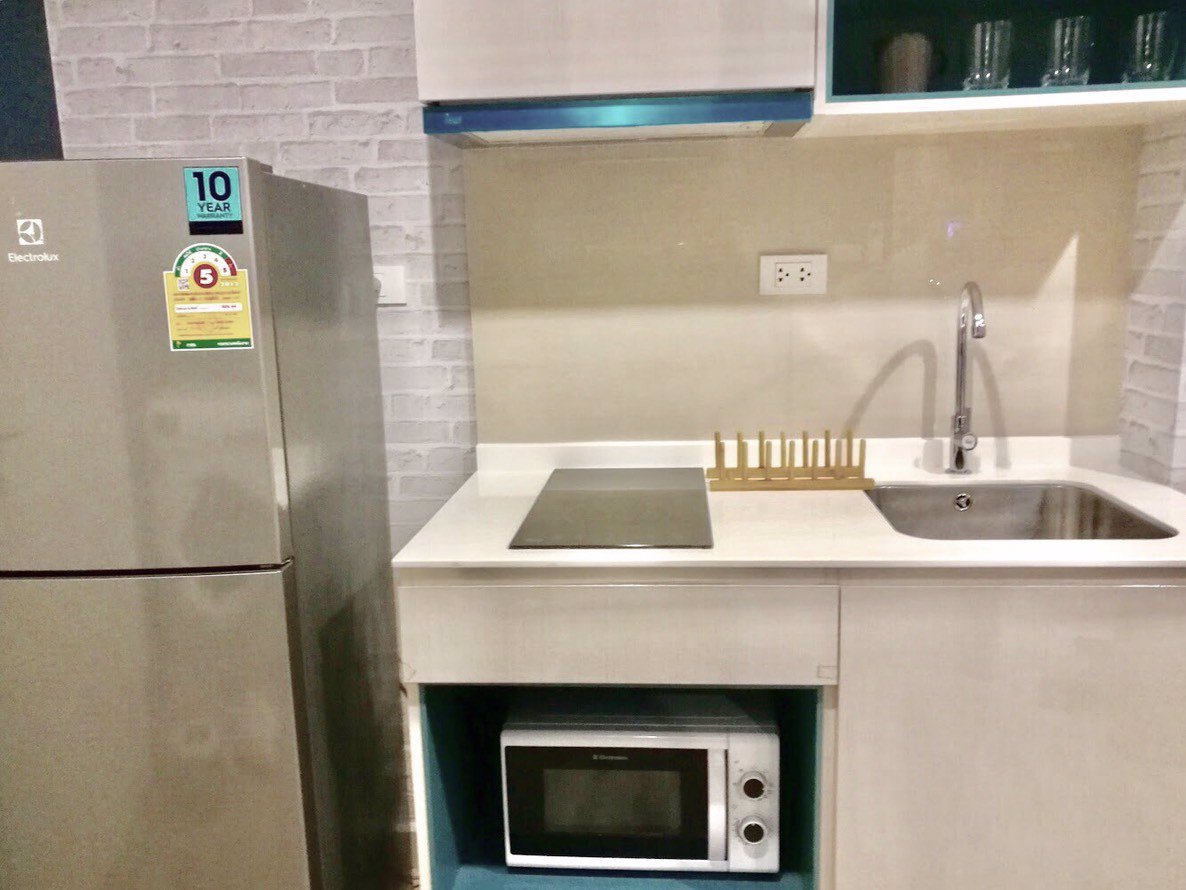 ขายด่วน-คอนโดมิเนียมหรู-เซ็นทริค-ซี-พัทยา-ตึก-b-ชั้น-11-วิวทะเล-ราคาเพียง-320-ล้านบาท