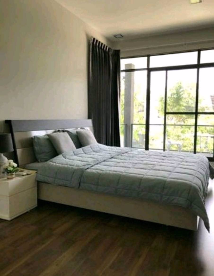 ขายด่วน-บ้านเดี่ยว-2-ชั้น-มัณฑนา-เลค-วัชรพล-จาก-แลนด์แอนด์เฮ้าส์-ราคาคุ้มสุดๆ-เพียง-750-ล้านบาท