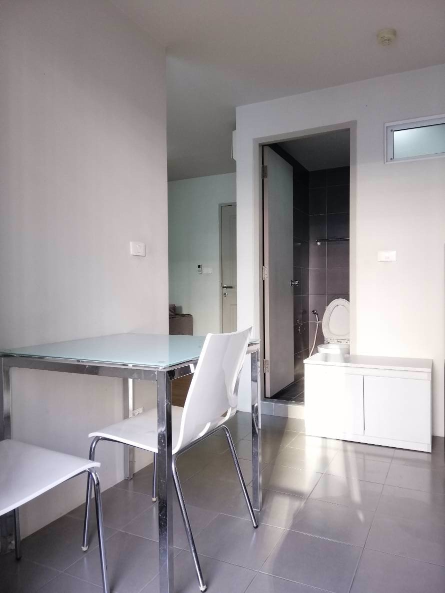 ด่วนให้เช่า-ดี-คอนโดรามคำแหง-ตึก-a-ชั้น-5-ขนาดห้อง-29-ตารางเมตร-เพียงเดือนละ-9000-บาท