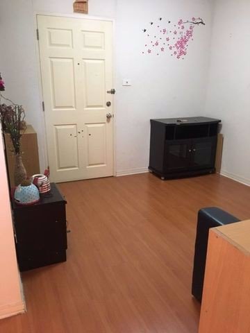 ขายด่วน-ลุมพินีคอนโดทาวน์-บดินทร์เดชา-ตึก-b1-ชั้น-2-ขนาดห้อง-28-ตารางเมตร-ราคา-138-ล้านบาท