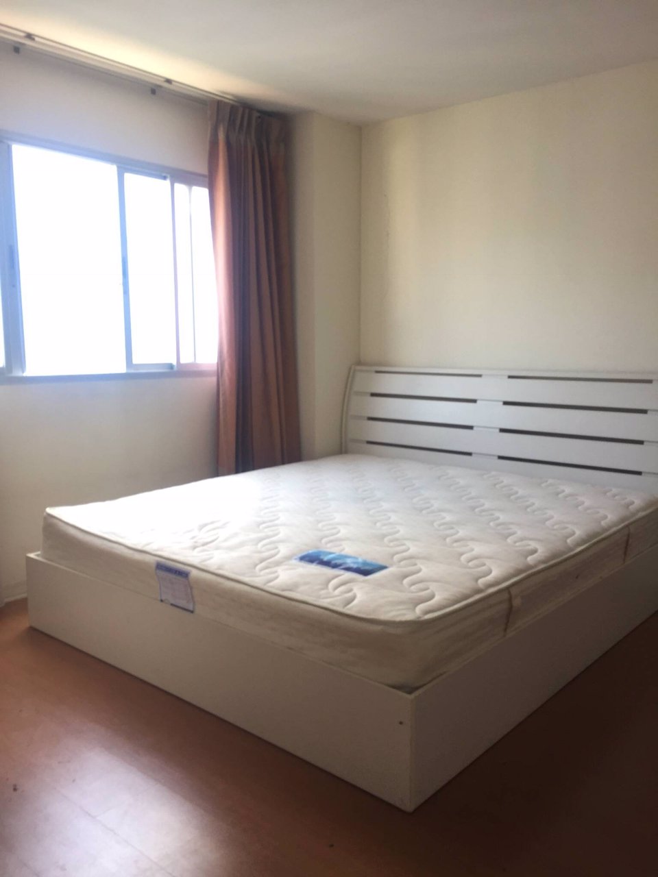 ขายพร้อมผู้เช่า-ลุมพินี-คอนโดทาวน์-รัตนาธิเบศร์-อาคาร-d2-ชั้น-8-ขนาด-25-ตารางเมตร-ราคา-089-ล้านบาท