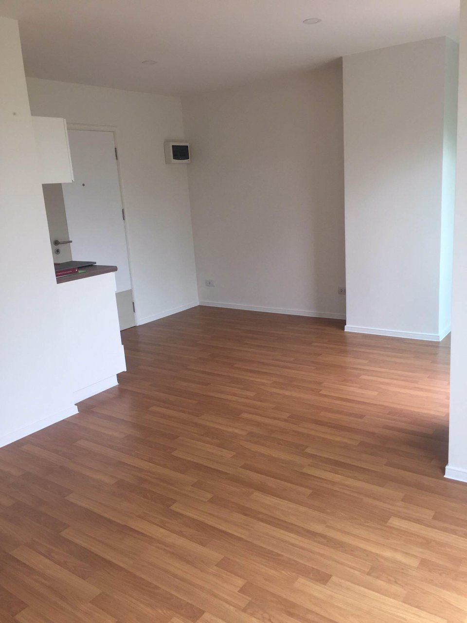 ขายด่วน-คอนโด-ลุมพินี-เพลส-บางนา-กม3-อาคาร-c-ชั้น-2-ห้องมุม-ขนาดห้อง-23-ตรม-ราคา-159-ล้านบาท