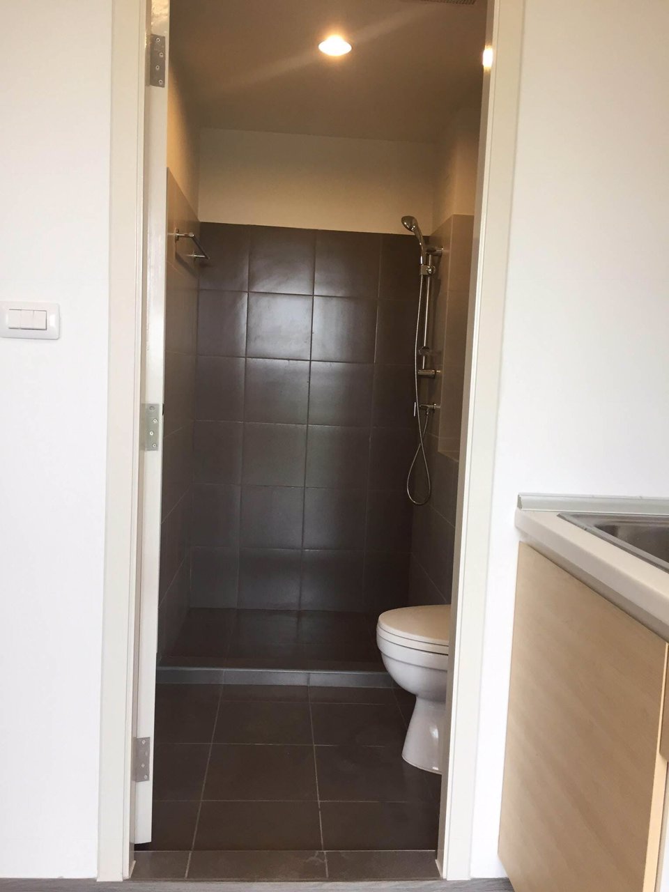 ขายราคาพิเศษ-เดอะพอยต์-คอนโด-รังสิต-คลอง6-ราคาถูกที่สุดในโครงการ-ตึก-e-ชั้น-3-เพียง-079-ล้านบาท