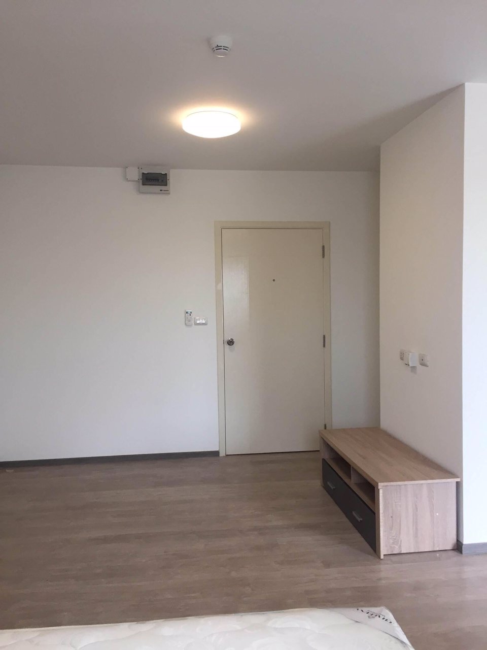 ขายราคาพิเศษ-เดอะพอยต์-คอนโด-รังสิต-คลอง6-ราคาถูกที่สุดในโครงการ-ตึก-e-ชั้น-3-เพียง-079-ล้านบาท