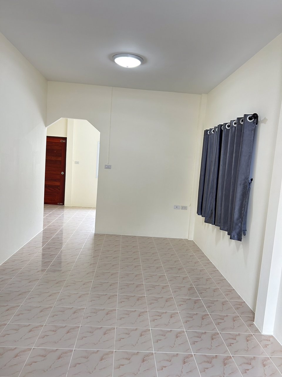 ขายด่วน-บ้านเดี่ยว-50-ตารางวา-2-ห้องนอน-1-ห้องน้ำ-โนเวทใหม่ทั้งหลัง