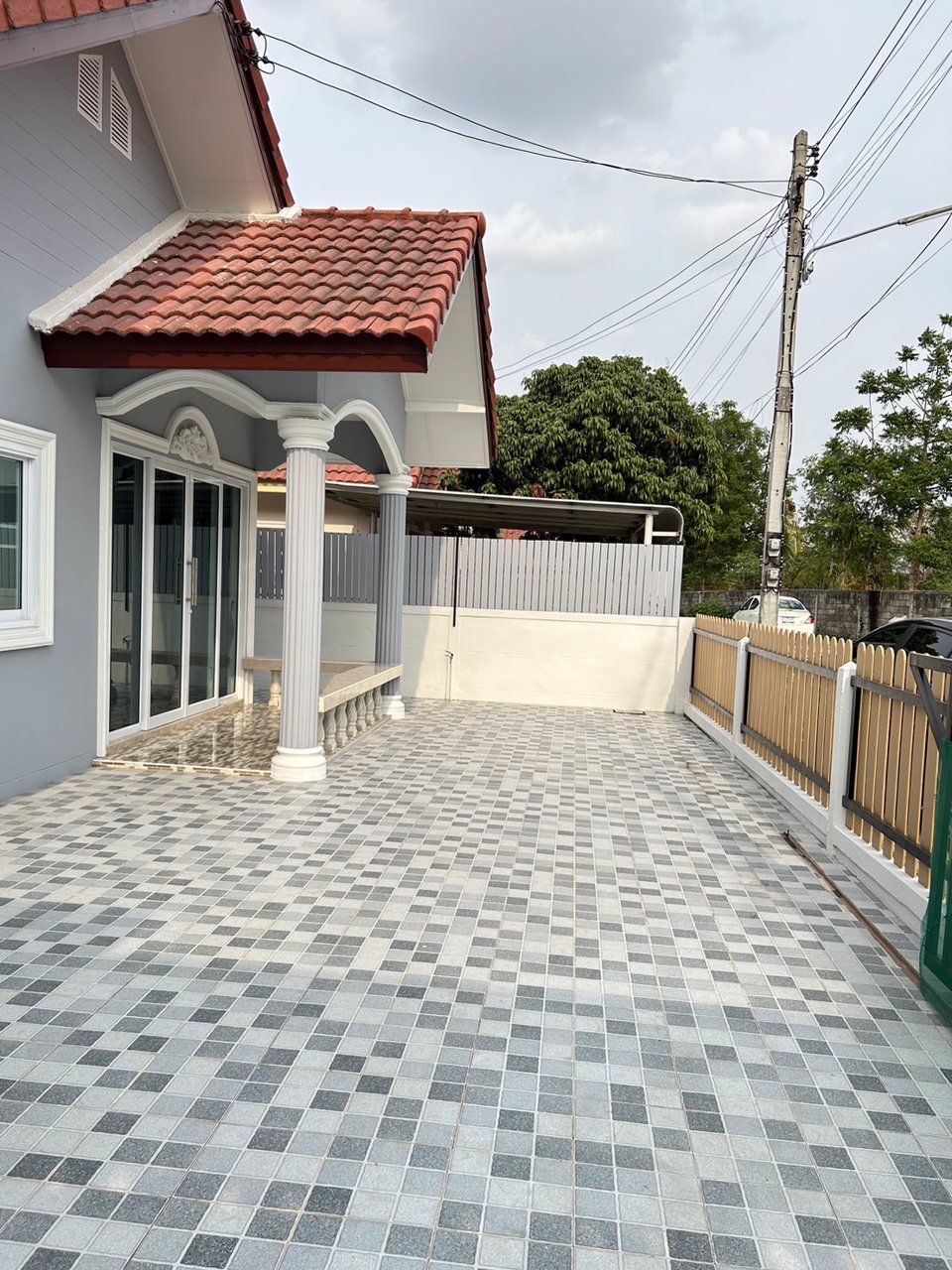ขายด่วน-บ้านเดี่ยว-50-ตารางวา-2-ห้องนอน-1-ห้องน้ำ-โนเวทใหม่ทั้งหลัง