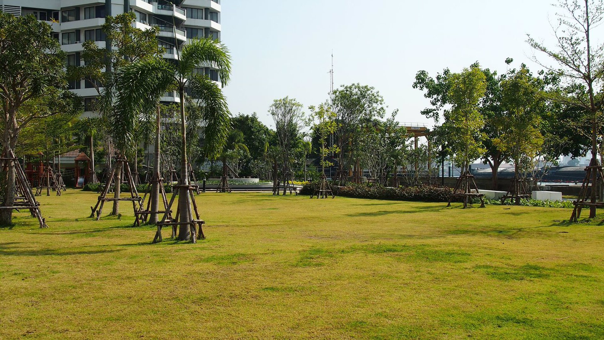 คอนโดให้เช่าริมแม่น้ำเจ้าพระยา-ศุภาลัย-ริเวอร์-รีสอร์ท-