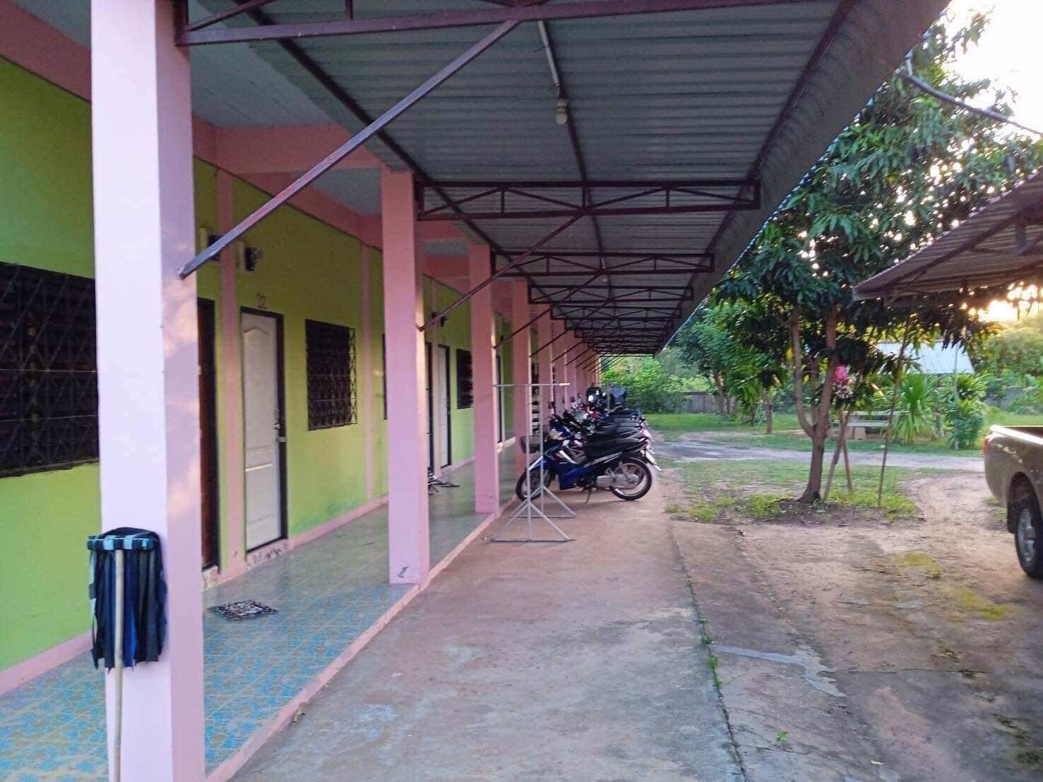 ขายด่วนเดือนนี้-เดือนหน้าเจ้าของไม่อยู่-ที่ดิน-พร้อมหอพัก-ออฟฟิศ