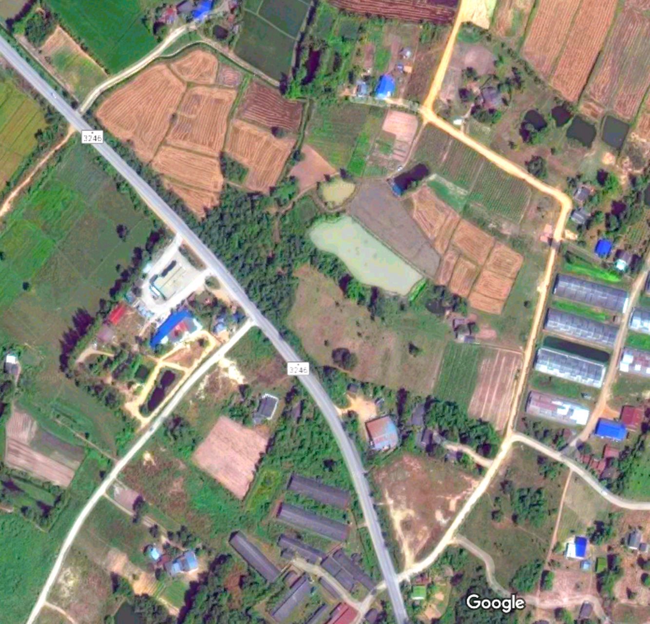 ขายที่ดินแปลงสวยติดถนนใหญ่พนัสนิคม-เกาะโพธิ์-ตรงข้ามปั๊มนํ้ามันptนาเริก-ใกล้ถนนวงแหวนเลี่ยงเมืองพนัส