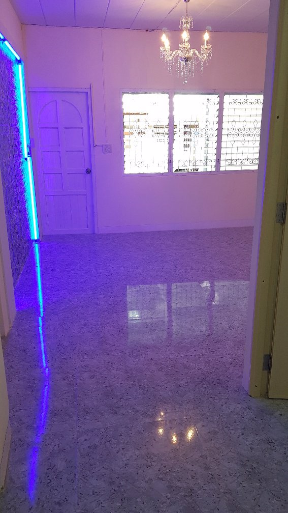 ขายหมู่บ้านปอผาสุขติดถนนกาญจนาภิเษกใกล้ตลาดสมบัตบุรีตกแต่งใหม่-ทั้งหลัง-เดินทางสะดวกใกล้รถไฟฟ้า-ใกล้