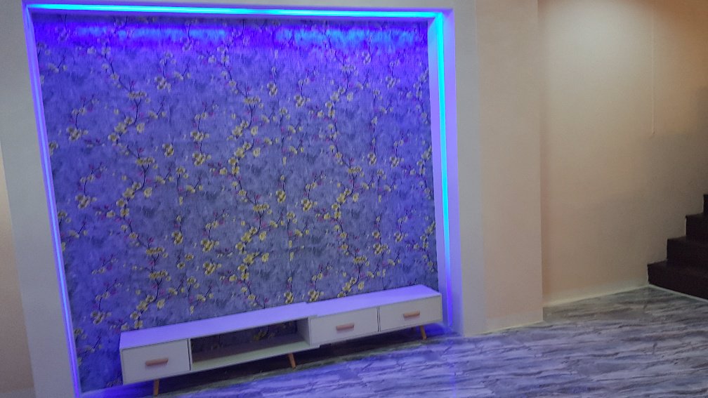 ขายหมู่บ้านหงส์ประยูรใกล้ถนนรัตนาธิเบศสถานีรถไฟฟ้าแยกบางพลูเลี้ยวมาทางตลาดบางบัวทอง-5-ห้องนอน-3ชั้น