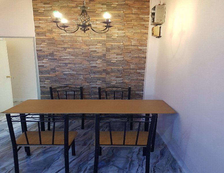 ขายหมู่บ้านหงส์ประยูรใกล้ถนนรัตนาธิเบศสถานีรถไฟฟ้าแยกบางพลูเลี้ยวมาทางตลาดบางบัวทอง-5-ห้องนอน-3ชั้น