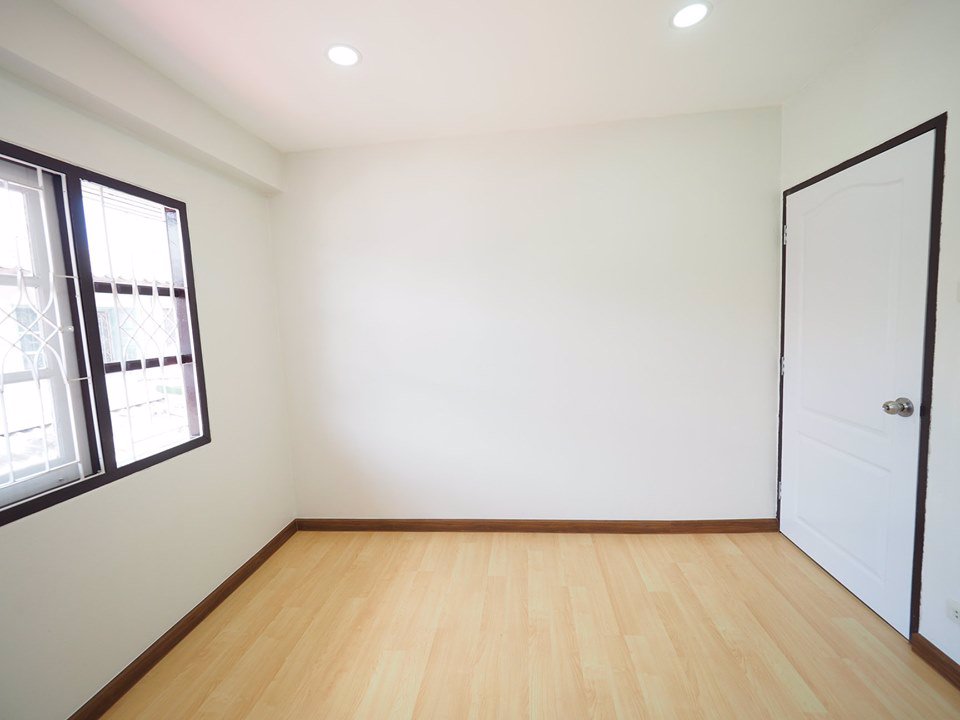 ขายราคาพิเศษ-ทาวน์เฮ้าส์-2-ชั้น-หมู่บ้านทิพย์สุวรรณ-ขนาด16-ตรว-2นอน-2น้ำ-บางบัวทอง-