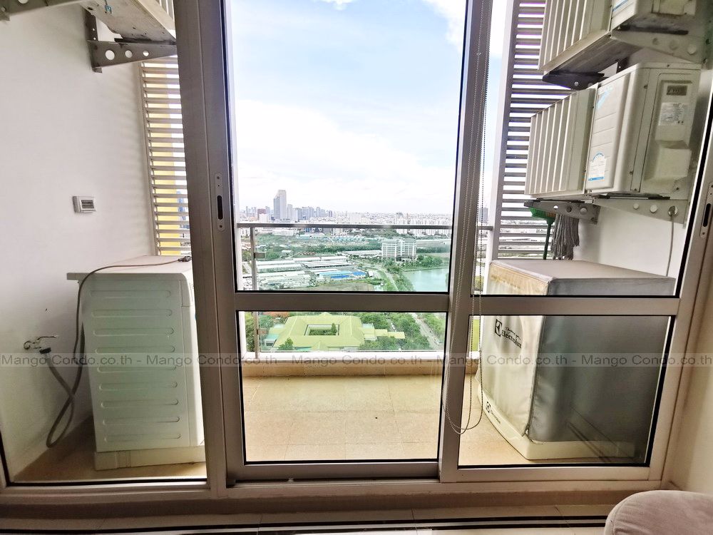 tc-green-rama9-for-rent-26000-baht-2bed-2bath-size-70sqm-on-29th-floor-ready-to-move-in