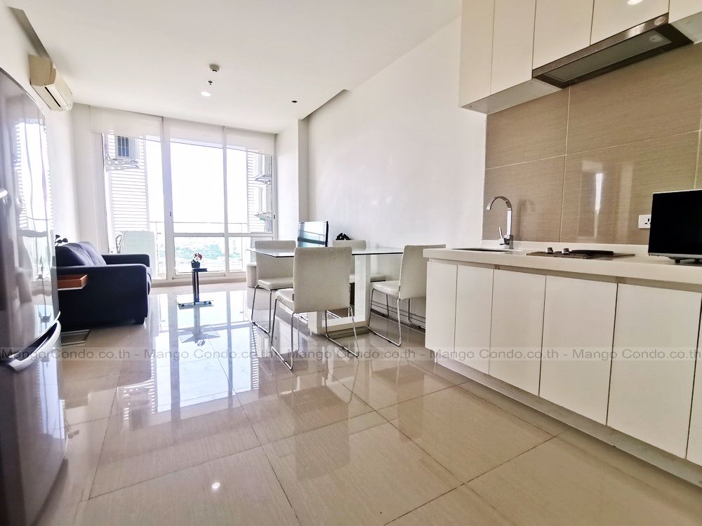 tc-green-rama9-for-rent-26000-baht-2bed-2bath-size-70sqm-on-29th-floor-ready-to-move-in