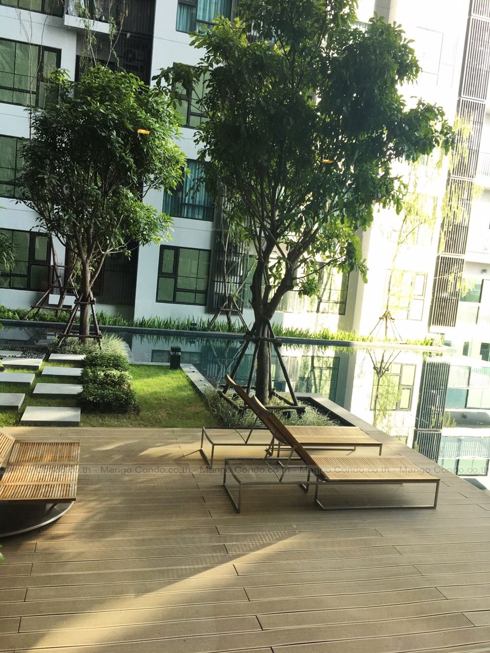 for-rent-rhythm-sukhumvit-36-38-close-to-bts-thonglor-on-6th-floor-size-33sqm-pool-view