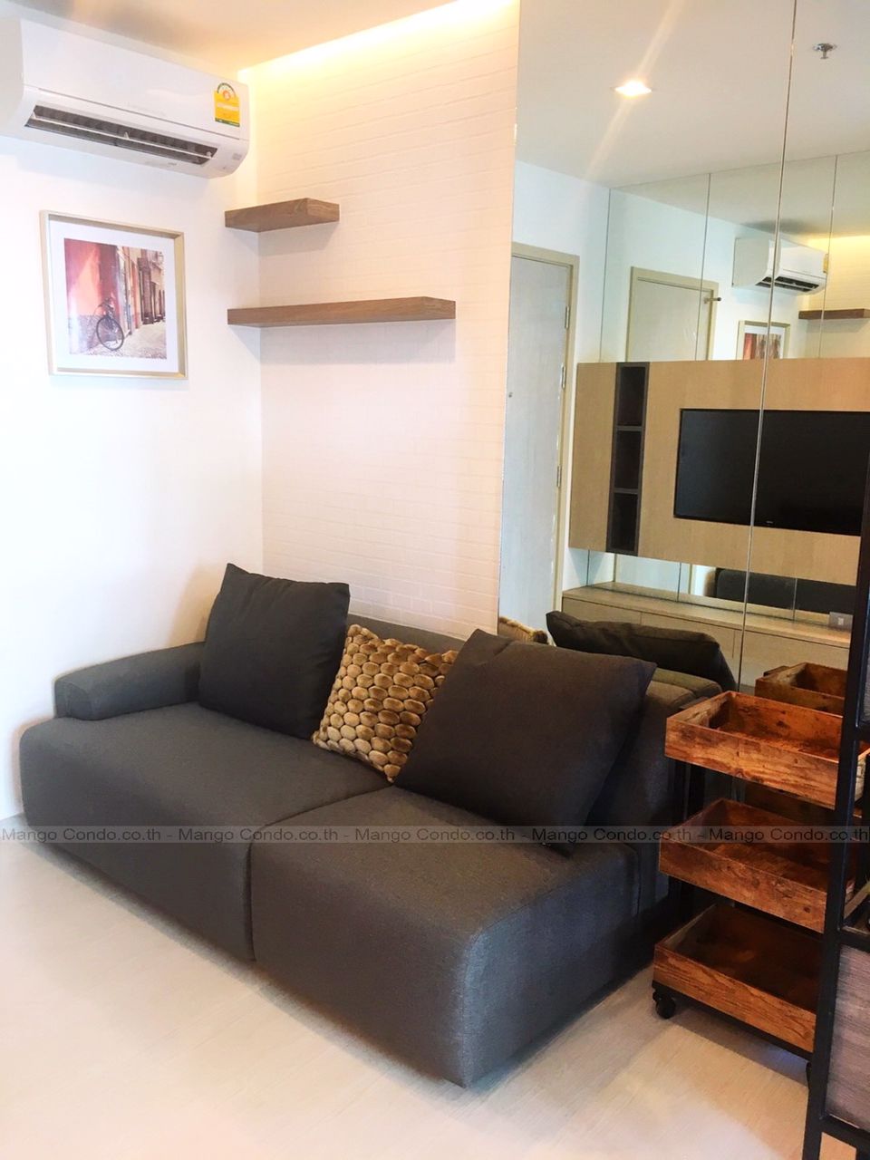 for-rent-rhythm-sukhumvit-36-38-close-to-bts-thonglor-on-6th-floor-size-33sqm-pool-view