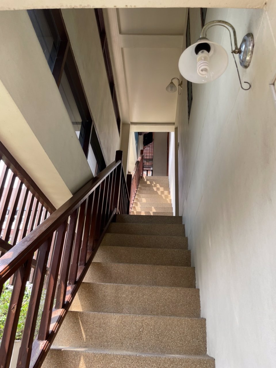 ขายอพาร์ทเม้นท์เซอร์วิส-3-ชั้น-เจ้าของขายเอง-ใจกลางเมืองเชียงใหม่