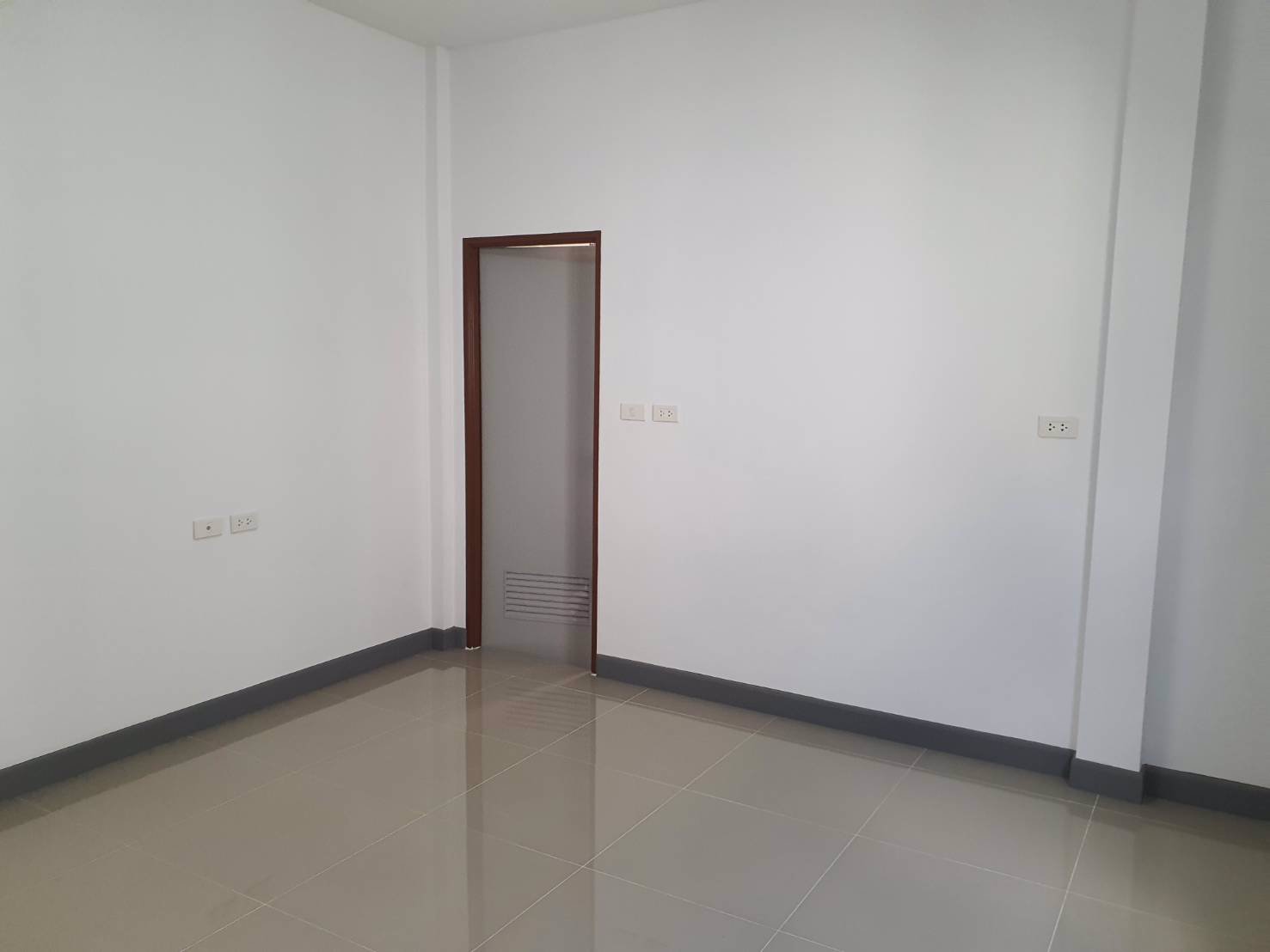 บ้านดีพร้อม-โมเดิร์นสไตส์-สวยหรู-โดดเด่น-เนื้อที่-72-ตรวา-เพียง-275-ล้าน-ซอยเพชรเกษม-110-แยก-4-3-1