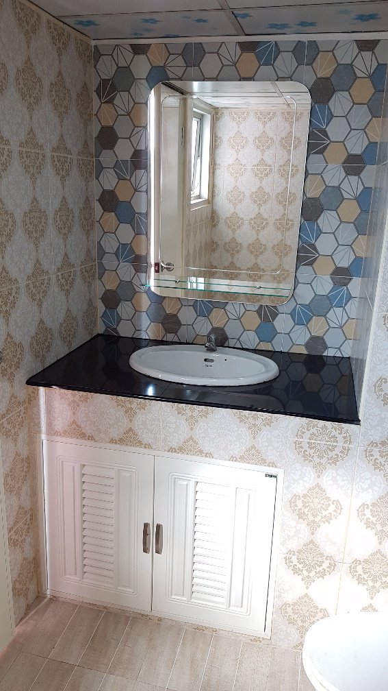 ขายคอนโดรัตนาธิเบศซอย3สะดวกการเดินทาง-ใหญ่-1ห้องนอน-1ห้องโถง-1ครัว-ตกแต่งใหม่ทั้งห้อง-พื้นห้องปูแกนิ