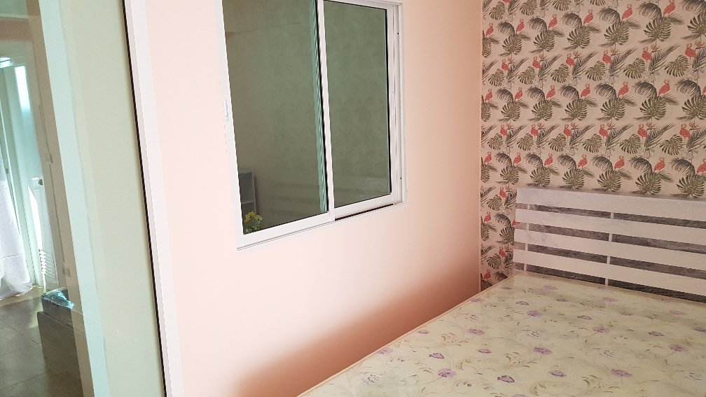 ขายคอนโดรัตนาธิเบศซอย3สะดวกการเดินทาง-ใหญ่-1ห้องนอน-1ห้องโถง-1ครัว-ตกแต่งใหม่ทั้งห้อง-พื้นห้องปูแกนิ