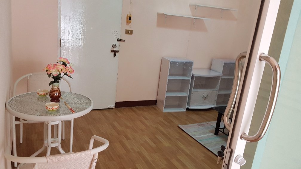 ขายคอนโดรัตนาธิเบศซอย3สะดวกการเดินทาง-ใหญ่-1ห้องนอน-1ห้องโถง-1ครัว-ตกแต่งใหม่ทั้งห้อง-พื้นห้องปูแกนิ